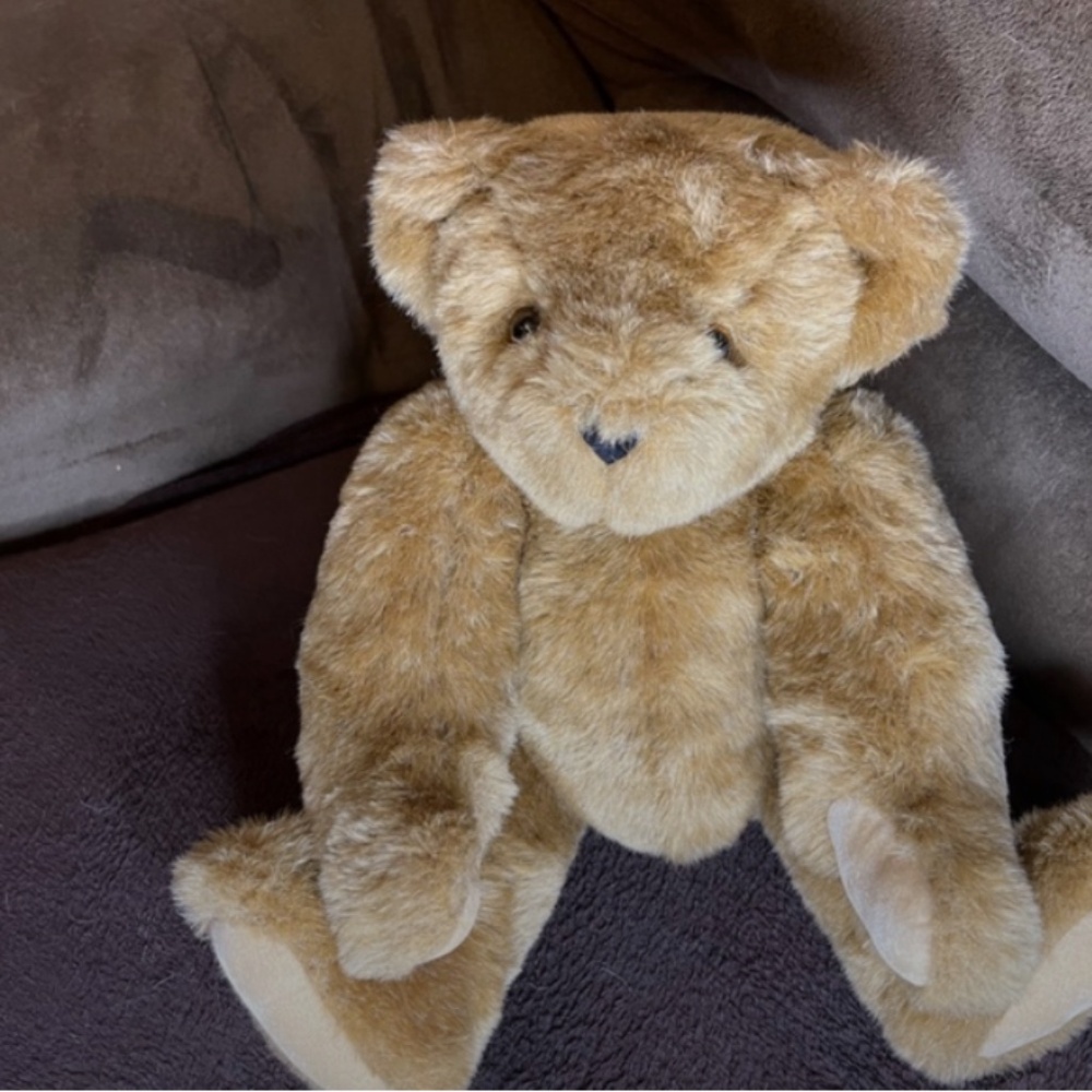 Vtg Authentic Vermont Teddy Bear Plush Made USA Jointed Movable Arms Legs & Head - Picture 6 of 7